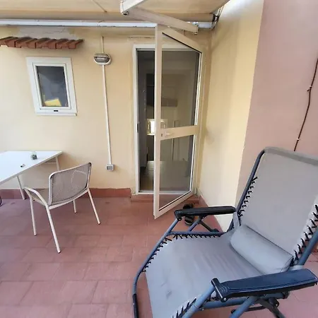 Апартаменты Santa Chiara Attic , 4 Floor No Elevator