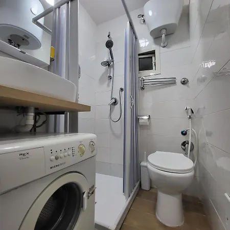 Santa Chiara Attic , 4 Floor No Elevator Апартаменты