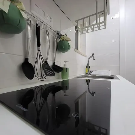 Santa Chiara Attic , 4 Floor No Elevator Appartement